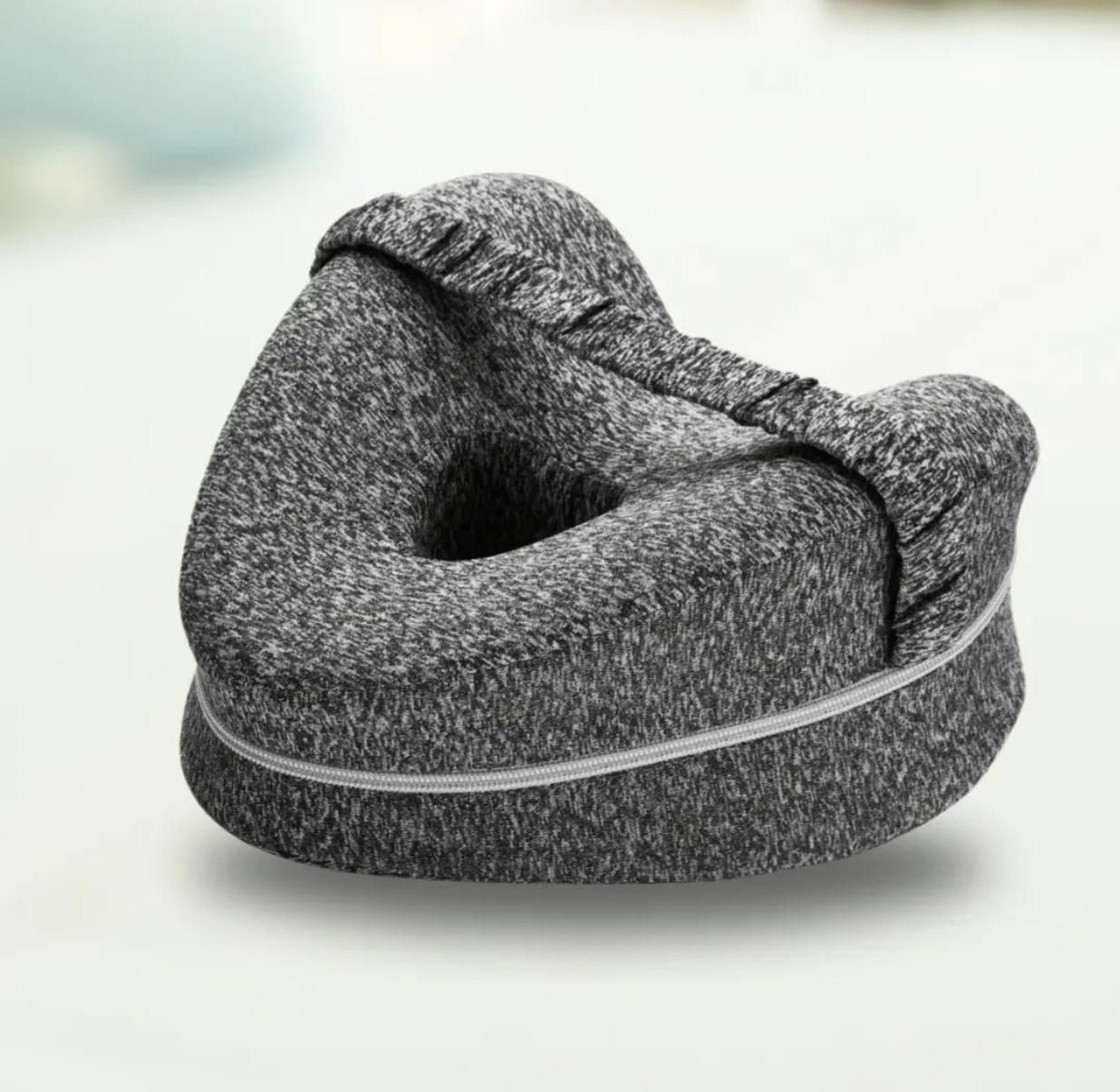 💝 Heart-Shaped Leg Pillow