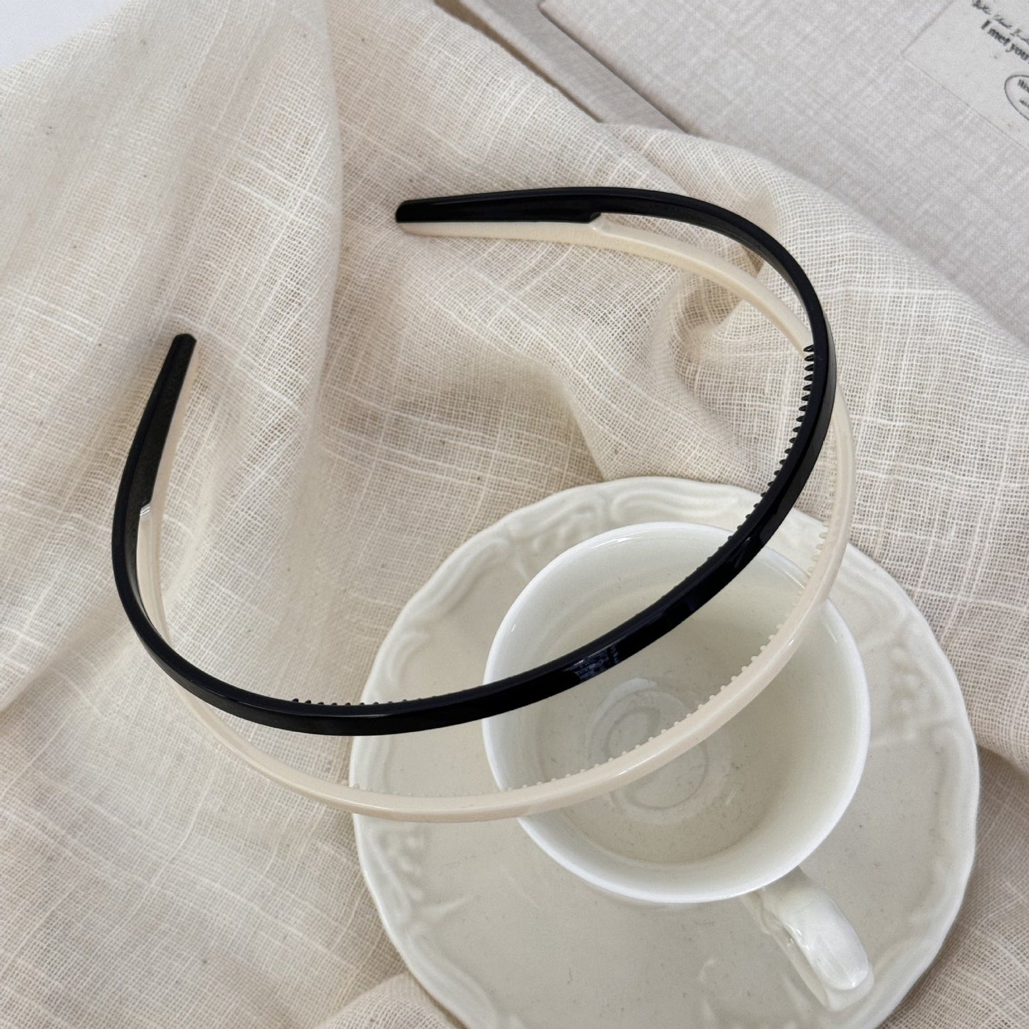 🔥Buy 2 Get 1 FREE🌟 Chic & Comfy Non-Slip Double Row Headband Set